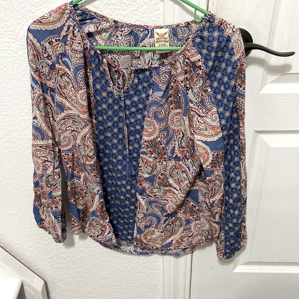 Long sleeve shirt